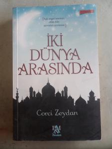 İki Dünya Arasında