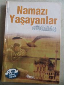 Namazı Yaşayanlar