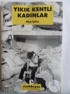 Yıkık Kentli Kadınlar