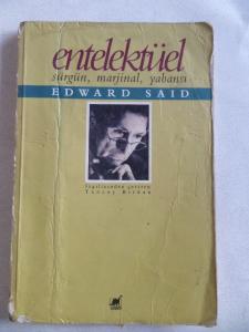Entelektüel Sürgün Marjinal Yabancı