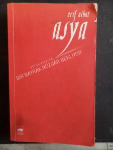 Bir Bayrak Rüzgar Bekliyor