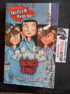 İkizler Okulda İkinci Sınıf
