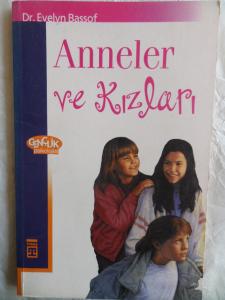 Anneler ve Kızları
