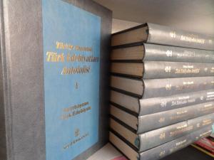 Türkiye Dışındaki Türk Edebiyatları Antolojisi / 9 Cilt