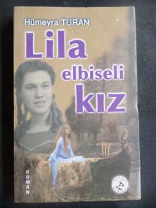 Lila Elbiseli Kız