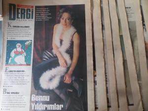 Cumhuriyet Dergi Pazar Eki 2002 / 825-826-827-828-829-830-831-833-834-835 (10 Adet)
