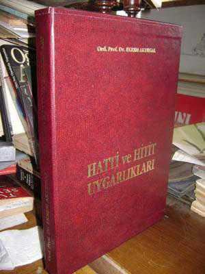 Hatti ve Hitit Uygarlıkları Ekrem Akurgal