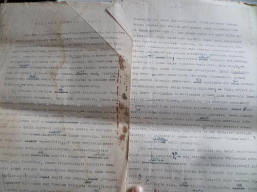 Osmanlıca Elyazılı Sahifeler ve Felsefeyle İlgili Daktilo Yazıları