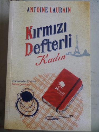 Kırmızı Defterli Kadın