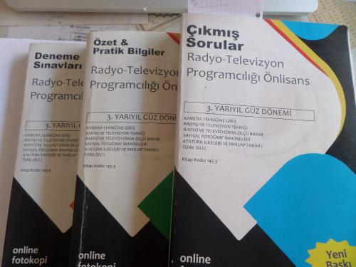 Radyo Televizyon Programcılığı Önlisans 3. Yarıyıl Güz Dönemi / 3 Kitap