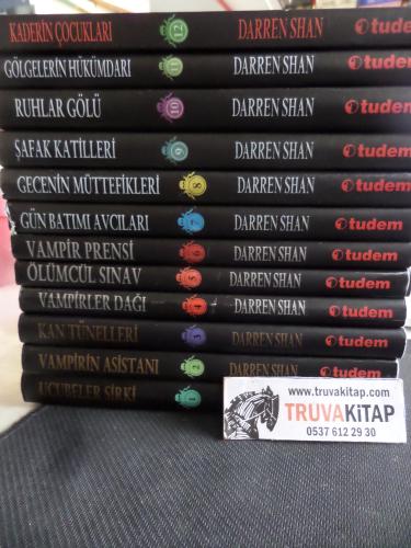 Darren Shan Kitapları / 12 Kitap Darren Shan