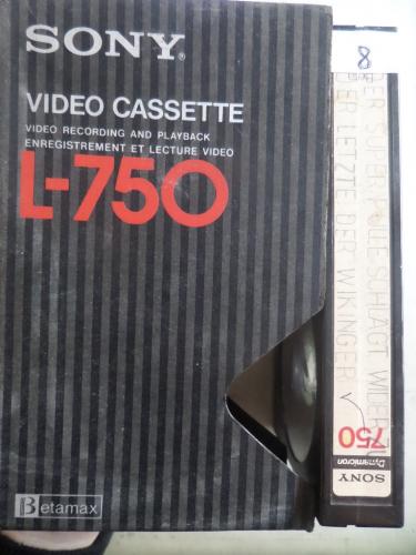 Der Super Pulle Schlagt Wider - Der Letzte Der Wikinger / Video Kaset