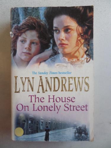 The House On Lonely Street Lyn Andrews
