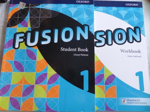 Fusion 1 Student Book + Workbook Helen Halliwell