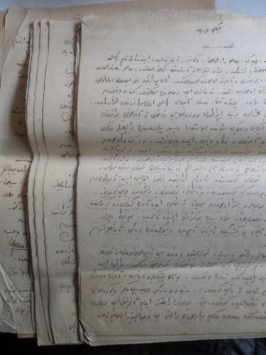 Osmanlıca Elyazılı Sahifeler ve Felsefeyle İlgili Daktilo Yazıları