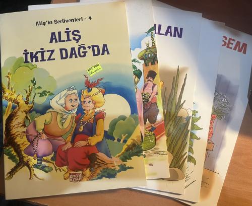 Hikayeler / 5 Adet El Yazısı