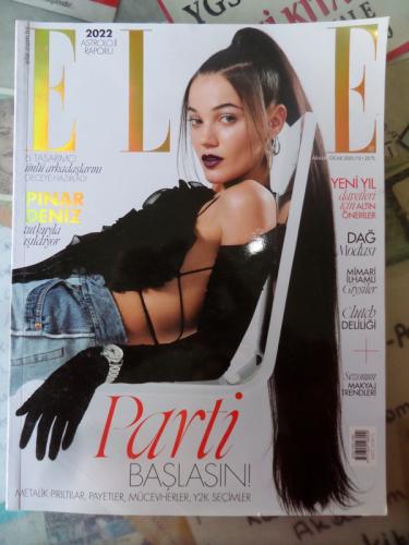 Elle Dergisi 2022 / 12 - Pınar Deniz Tutkuyla Işıldıyor