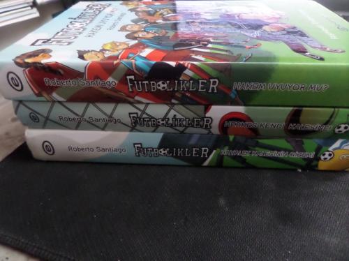 Futbolikler / 3 Cilt