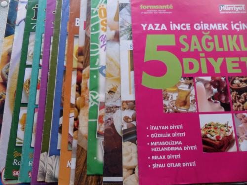 Yemekler Ve Tatlılar Dergisi / 14 Adet