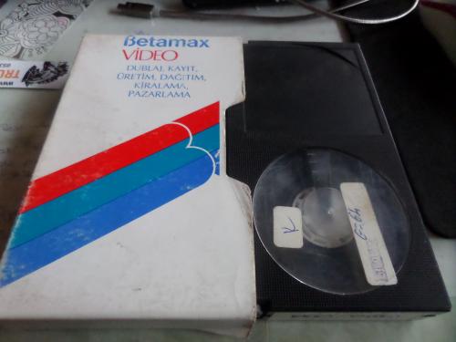 Uyanıklar / Beta Kaset