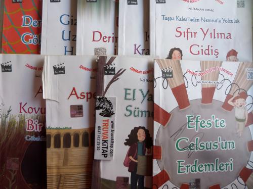 Zamanı Döndüren Telefonum Serisi / 9 Adet