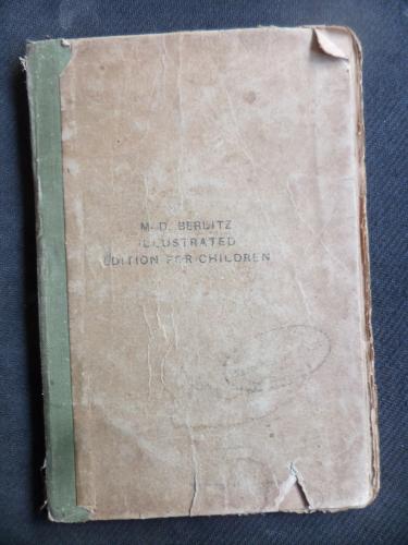 Ilustrated Edition For Children M. D. Berlitz