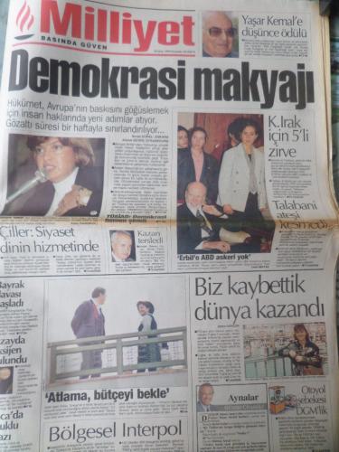 Milliyet Gazetesi 24 Ekim 1996 - Demokrasi Makyajı