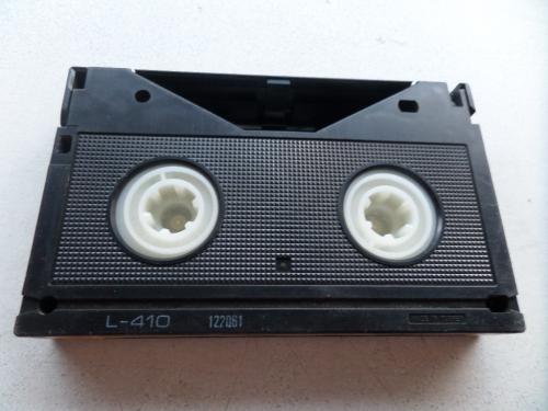 Kızlarla Başım Dertte / Beta Kaset