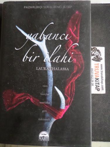 Yabancı Bir İlahi Laura Thalassa