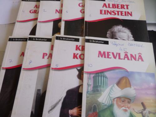 İz Bırakanlar / 8 Adet