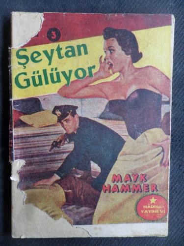 Şeytan Gülüyor