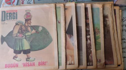 Cumhuriyet Dergi Pazar Eki 1990 / 212-213-214-215-216-218-219-220-221-222 (10 Adet)