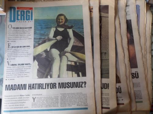 Cumhuriyet Dergi Pazar Eki 2000 / 731-732-733-735-736-737-738-739-745-746 (10 Adet)