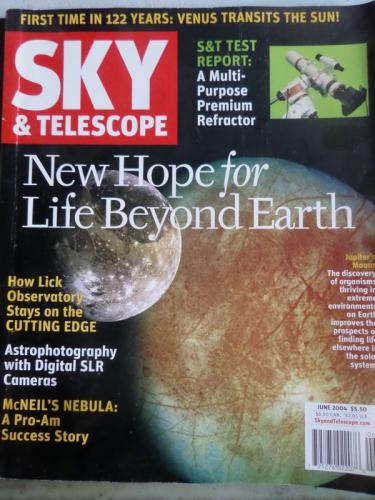 Sky & Telescope 2004 / 107